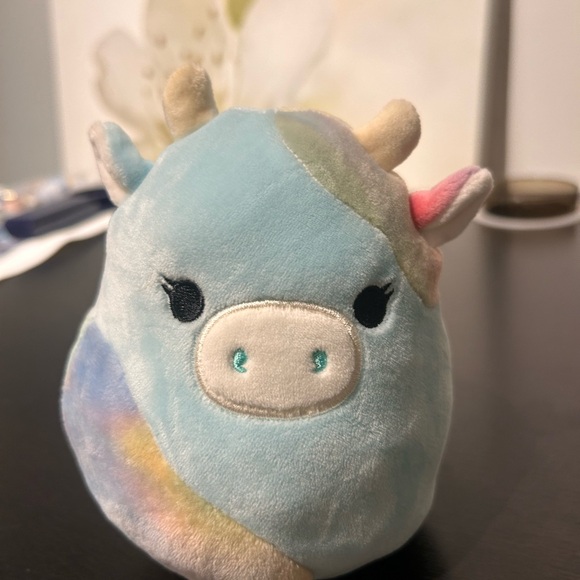 Cow “flip-a-mallow” Plush Toy - Picture 3 of 4